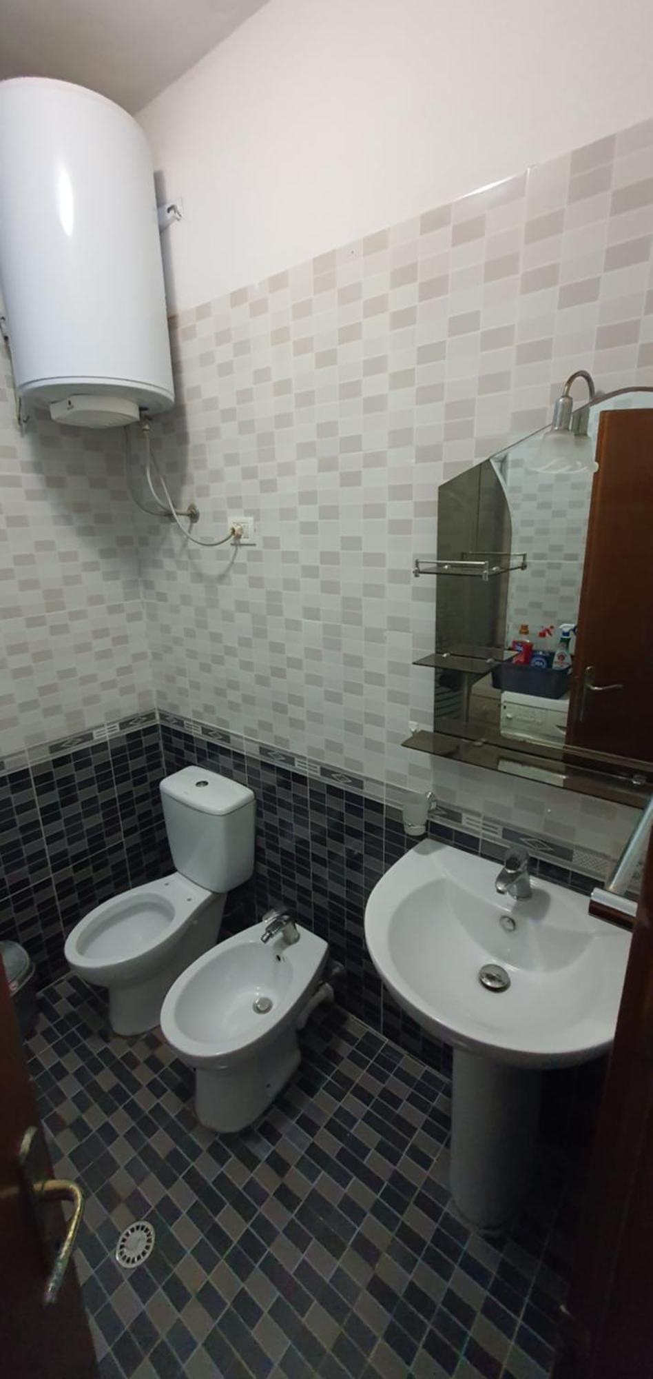 City Center Apartment Shkoder Bagian luar foto